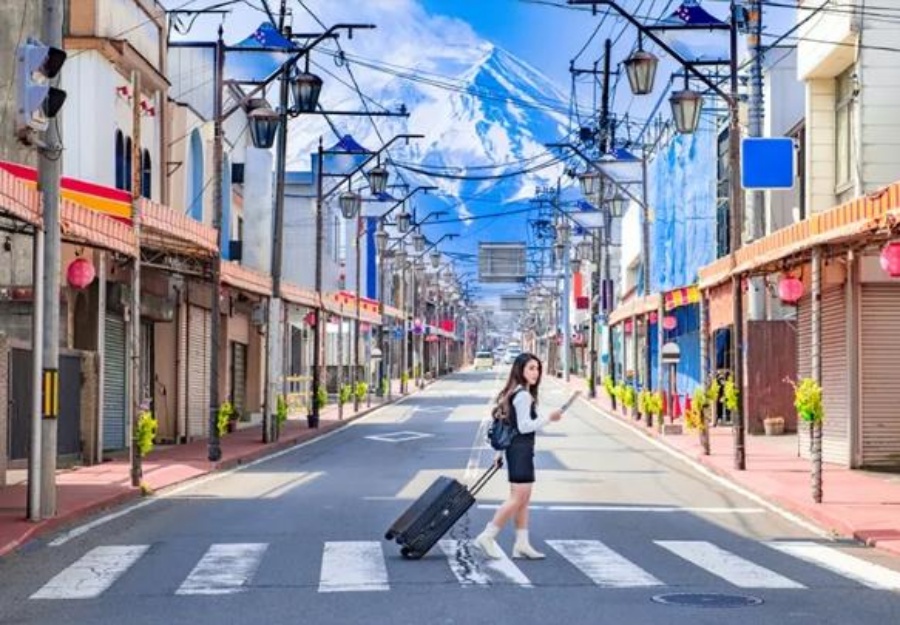 有旅遊網介紹吉田市可以影到富士山。