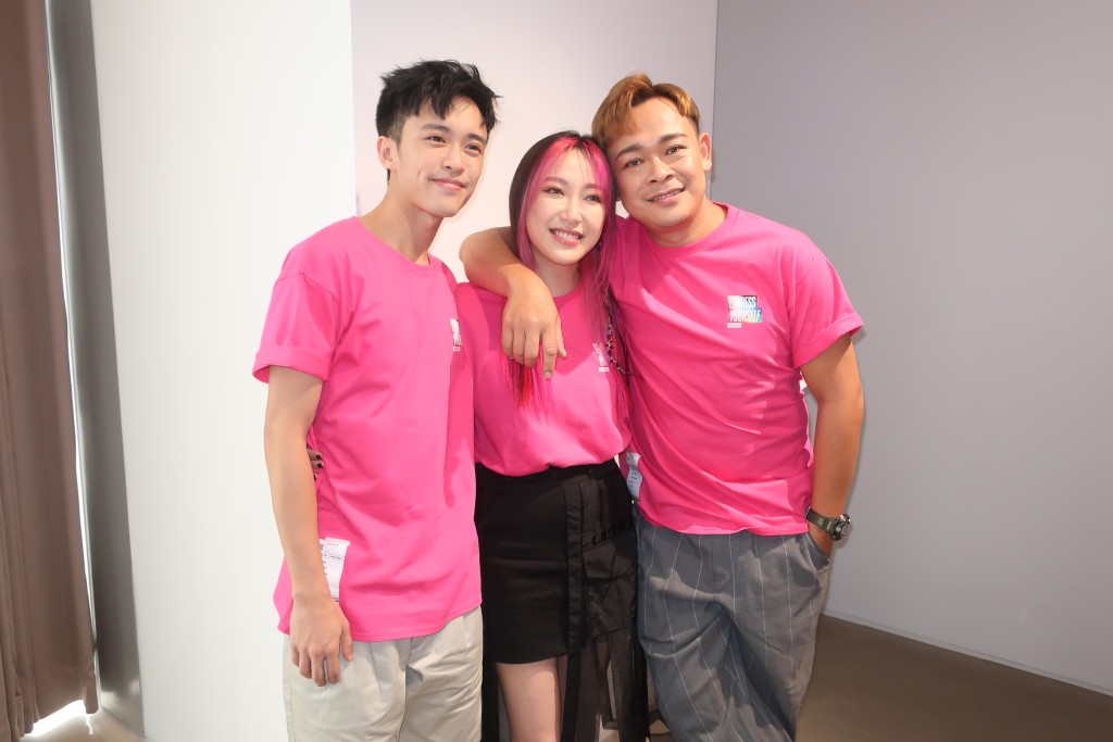 三人正积极相约《造星》学员饭聚。
