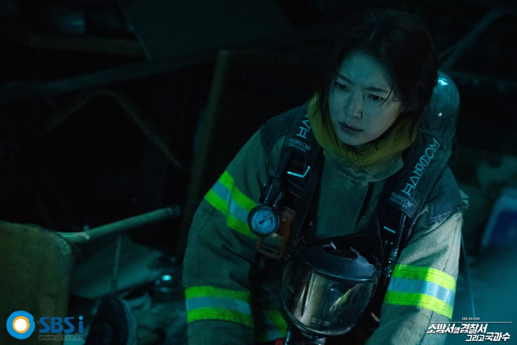 孔升妍饰演太元消防署急救队员宋雪，眼泪和小伤口都会被其一一抚平，是一位抚慰心灵的急救队员。
