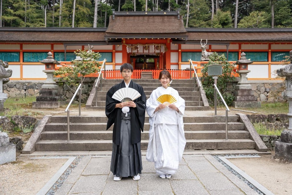 坤哥去年5月迎娶日本妻濱口愛子。