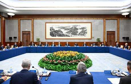 清华大学经济管理学院顾问委员会开会。 