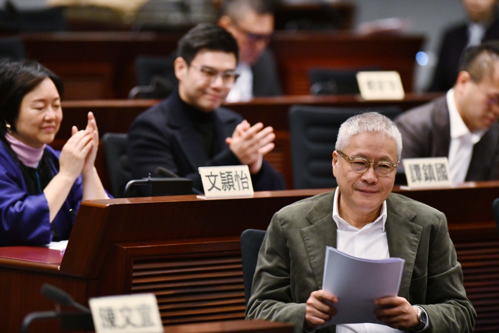 選委界管浩嗚出任福利事務委員會主席。