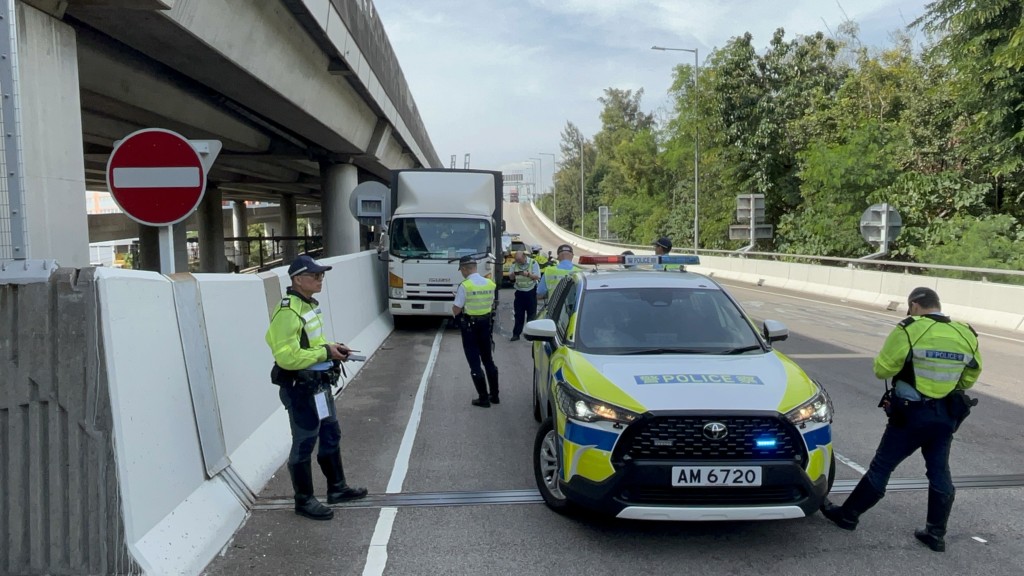 警員在場調查。
