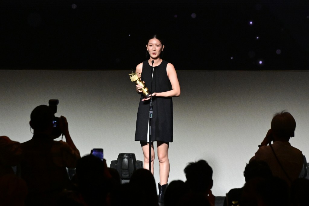 余香凝凭《白日之下》夺得「最佳女主角」。