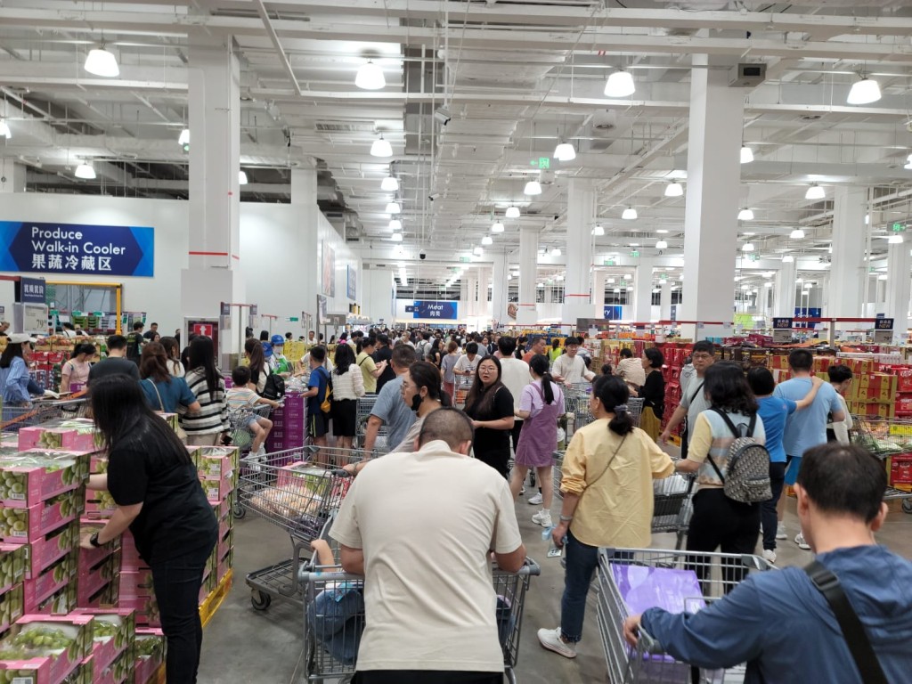 超級市場「山姆」、「COSTCO」相繼在內地開業，掀起港人北上消費熱。（資料圖片）