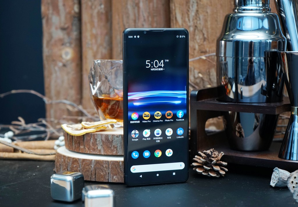 ●Xperia PRO-I跟Xperia 1 III一樣用上21:9比例的6.5吋4K HDR OLED熒幕。