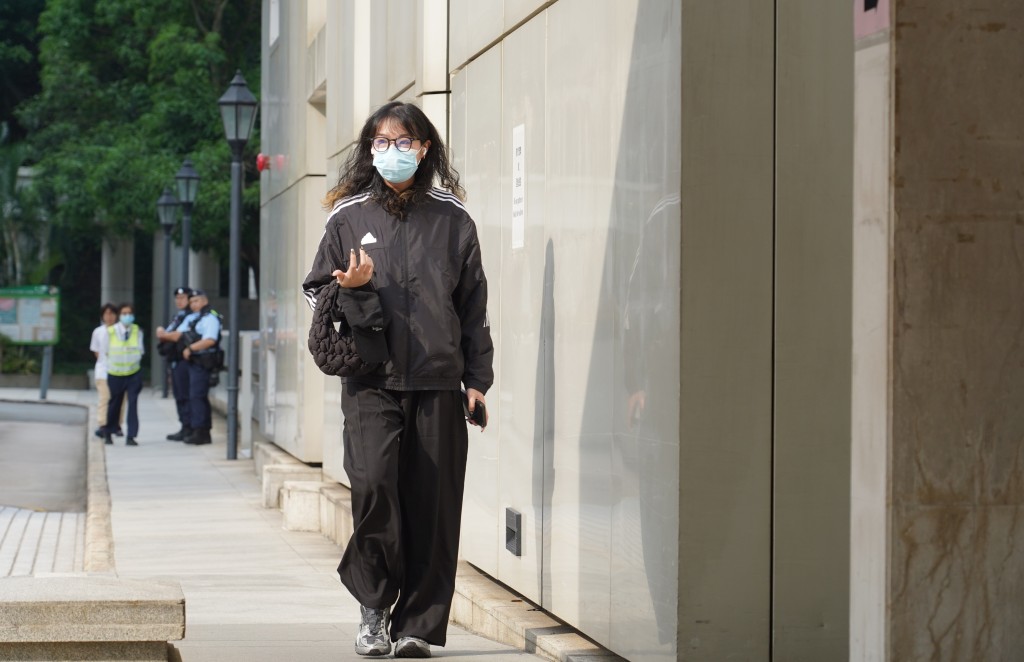 陪审团向法官表示，未能作出有效裁决的控罪，包括女被告刘佩凝所涉罪名。叶伟豪摄