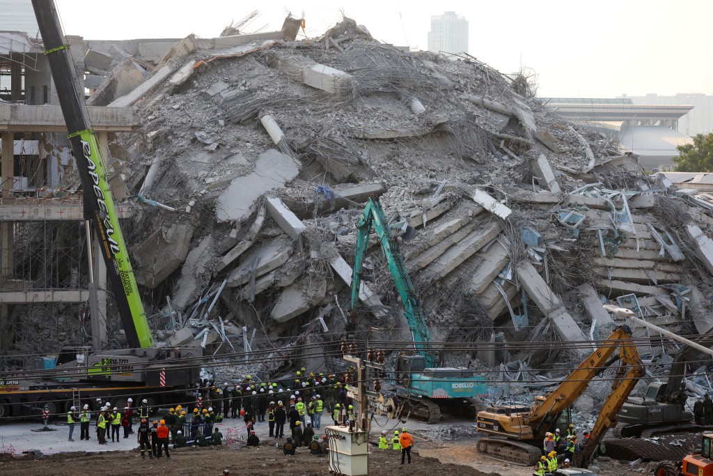 泰國在建的國家審計署大樓於3月28日緬甸地震後倒塌。路透社