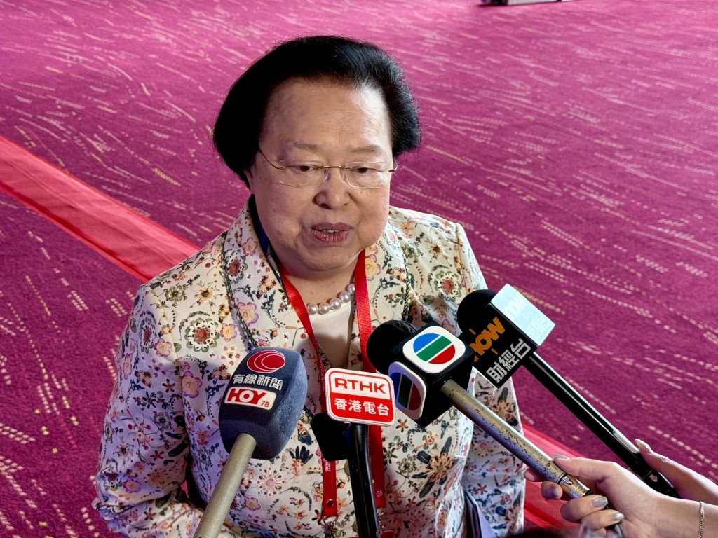 譚惠珠表示,選賢與能是一個永恆的道理。 譚惠珠表示,選賢與能是一個永恆的道理。