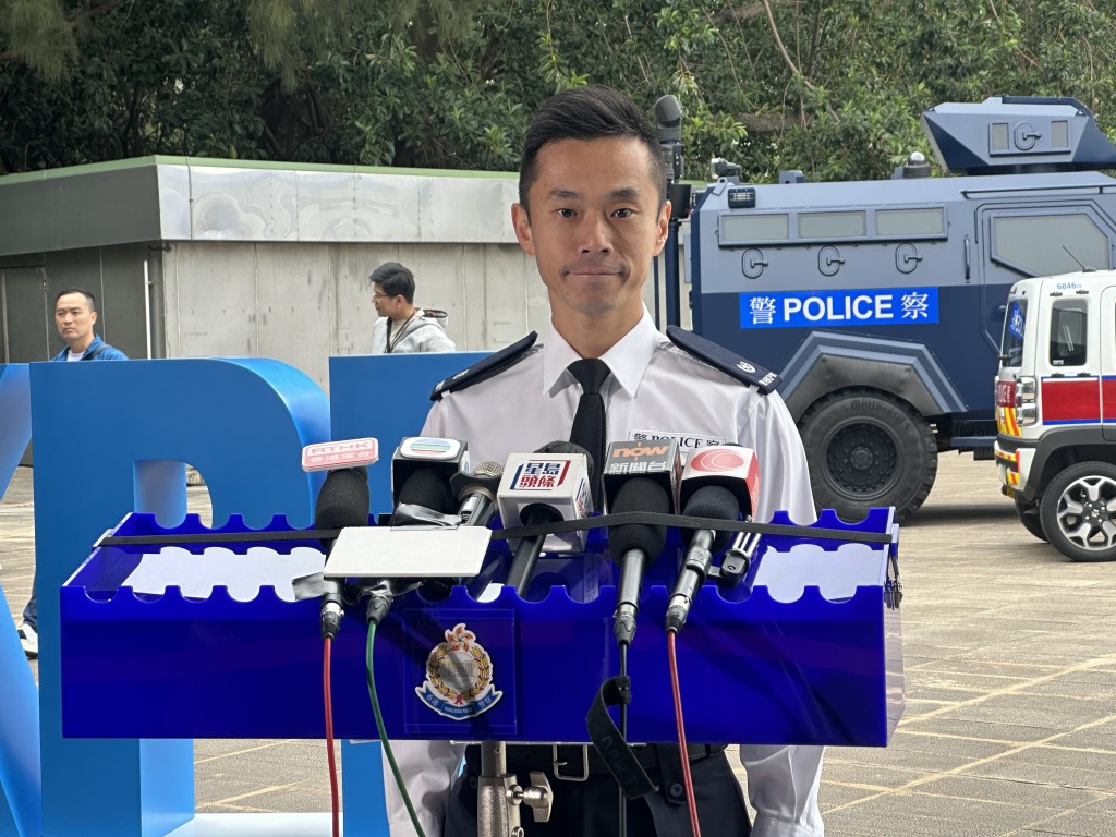 警察招募组警司陈杰峰指今次体验日收到逾1600名市民报名参与。
