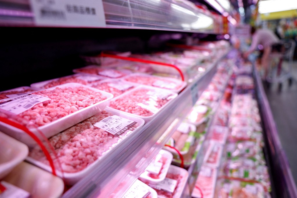 中國已因反傾銷調查，對歐盟豬肉產品加徵關稅。路透社