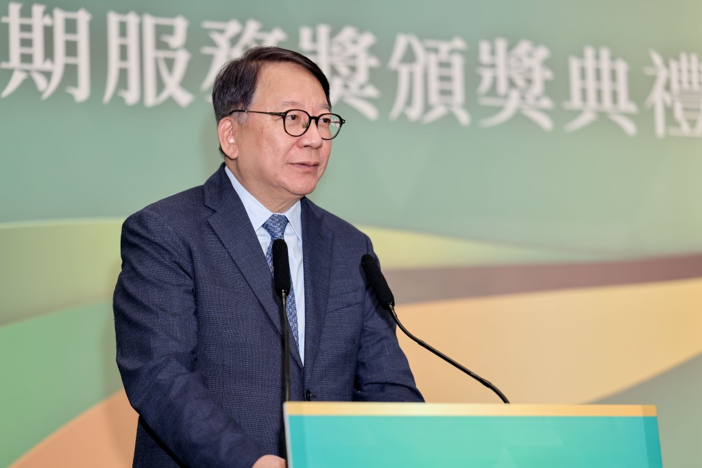 政務司司長陳國基讚揚樹仁一直秉持全人教育理念,為香港培育不少才德兼備的人才。 政務司司長陳國基讚揚樹仁一直秉持全人教育理念,為香港培育不少才德兼備的人才。
