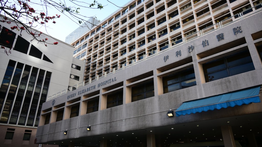 受傷工人被送往伊利沙伯醫院治理。