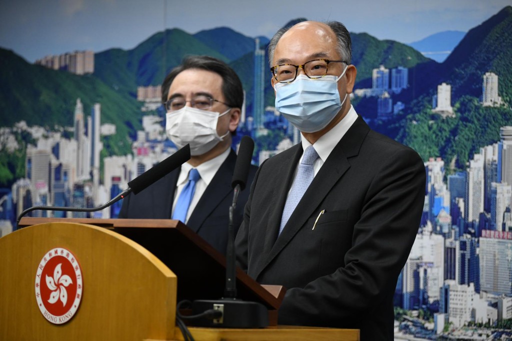 陳帆宣布「屯馬線」全線於6月27日(周日)開通。左為金澤培。