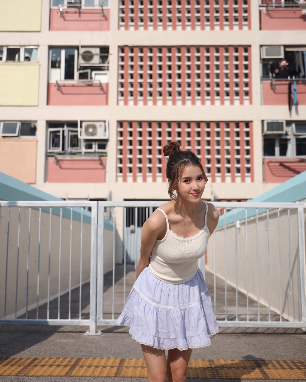 鄧凱文近日大發福利圖,她於彩虹邨盡情遊玩打卡,非常吸睛。 鄧凱文近日大發福利圖,她於彩虹邨盡情遊玩打卡,非常吸睛。