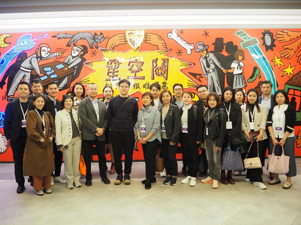 一眾本地藝術行政人員隨「上海演藝市場研習團」赴上海取經。