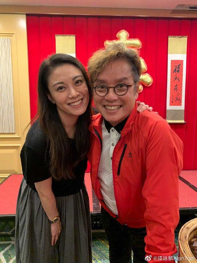 廖碧兒都有到賀。