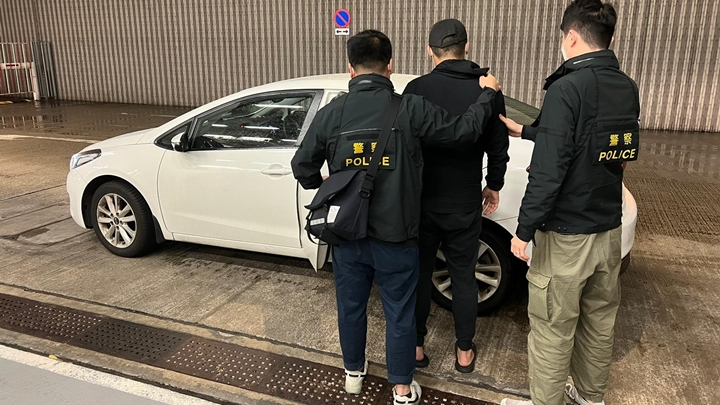 其中一名疑兇被捕。