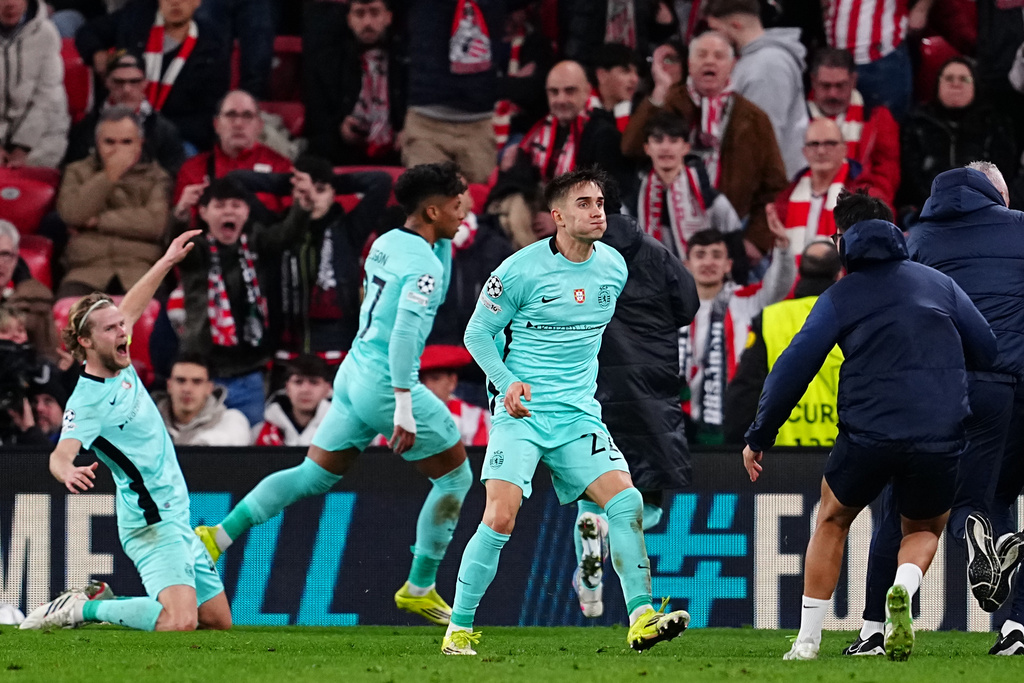 士砵亭94分鐘絕殺畢爾包，以第7名直入16強。美聯社