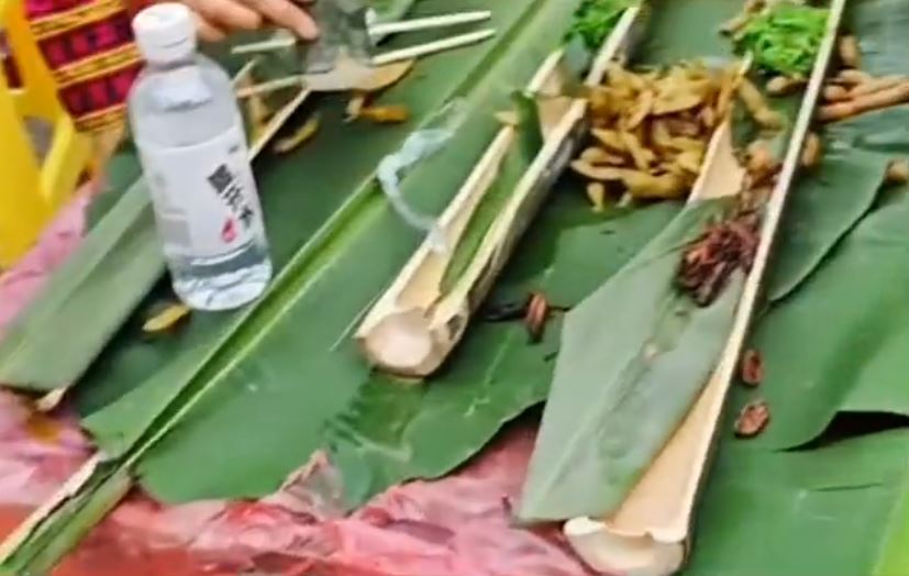 有網民不滿花了128元人民幣參加海南的「千人宴」，但只有花生、毛豆食。