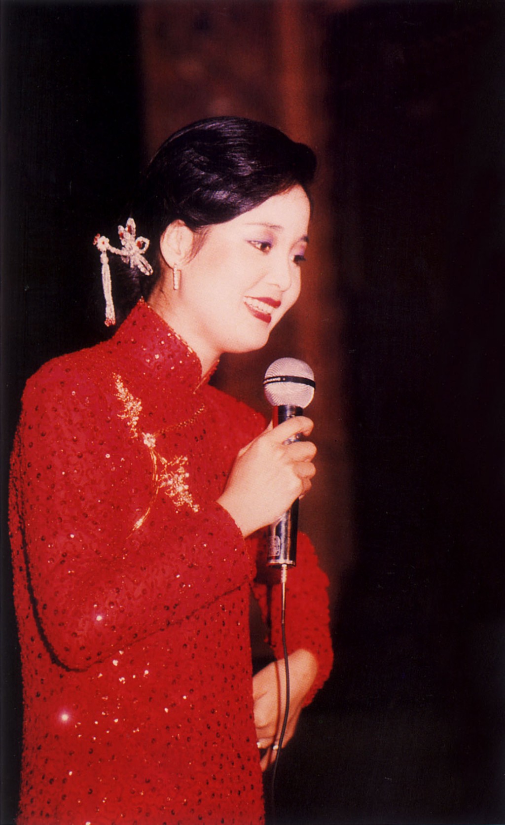 邓丽君是华人天后，当年红遍港台两地，在内地亦有大批粉丝。