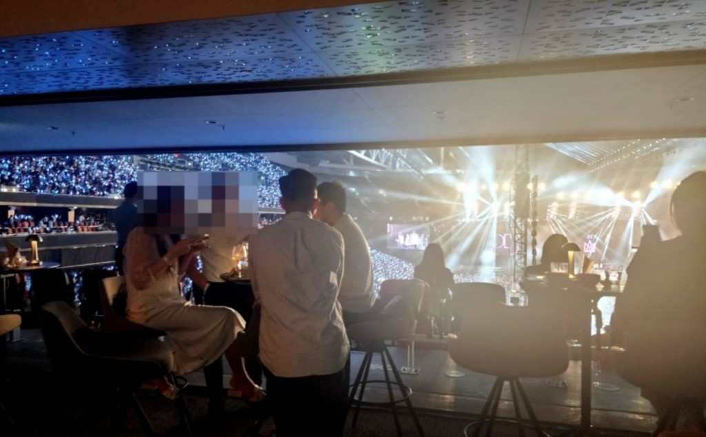 包廂內有20多人,各團體互不相識。資料圖片 包廂內有20多人,各團體互不相識。資料圖片