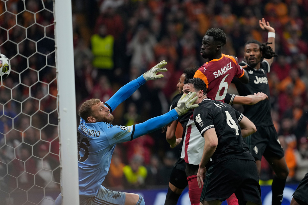 祖雲達斯下半場潰敗。美聯社