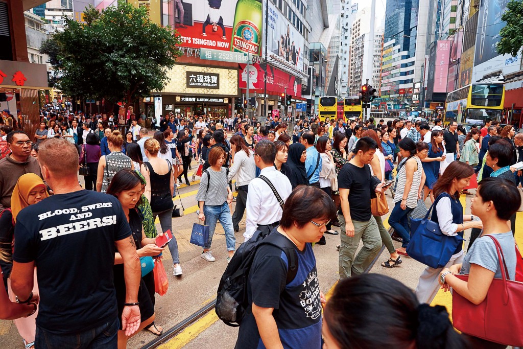 香港生活節奏急速,令人容易感到壓力並產生焦慮。 香港生活節奏急速,令人容易感到壓力並產生焦慮。