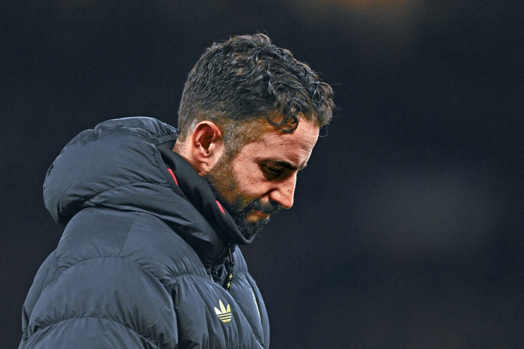 曼聯昨日發聲明指主帥艾摩廉已正式離任。