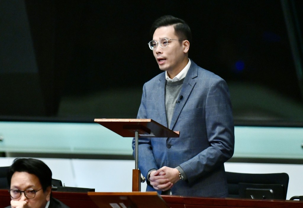 梁文廣相信未來居屋供應量增，重建戶選樓影響輕微。