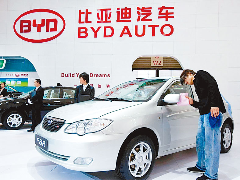 比亞迪6月新能源汽車銷量13.4萬輛，按月升13.5%，按年升2.2倍。