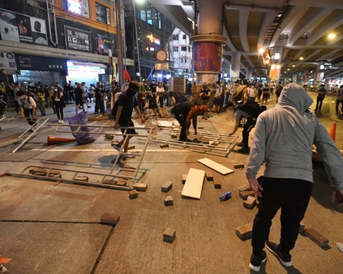 昨日港島多區爆發警民衝突。資料圖片