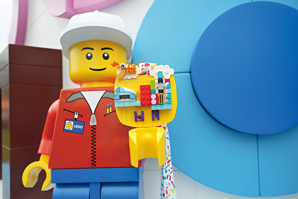 完成「全速跑」及「玩樂跑」可得到的獨特紀念獎牌，很有香港特色。