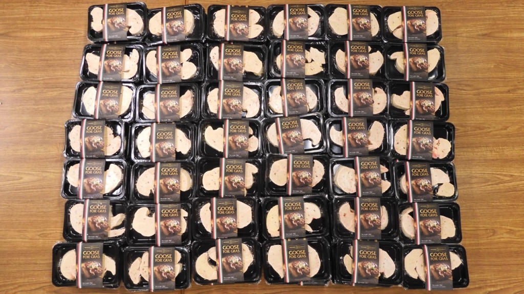 零售商涉鴨肝扮鵝肝 海關拘6男女檢逾6萬元貨