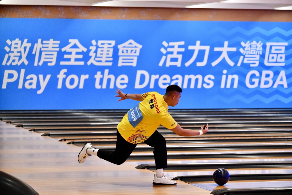 港隊成員專注比賽。 港隊成員專注比賽。