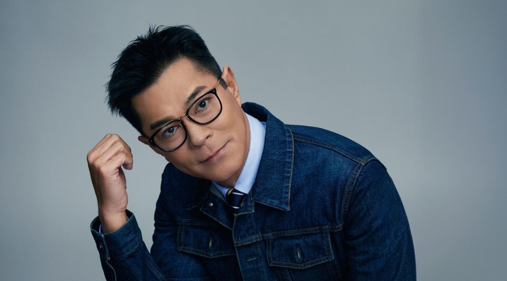 古天樂正式宣布將推出首張個人精選專輯。 古天樂正式宣布將推出首張個人精選專輯。