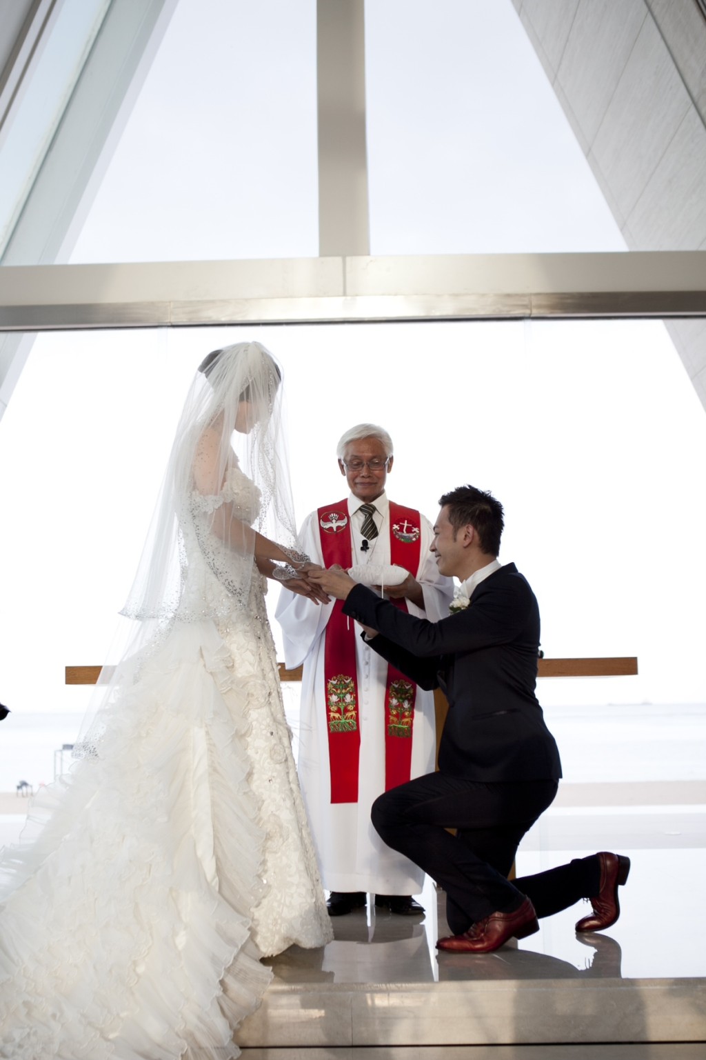 2012年岑洁仪与马来西亚富商Dixon Chin结婚。