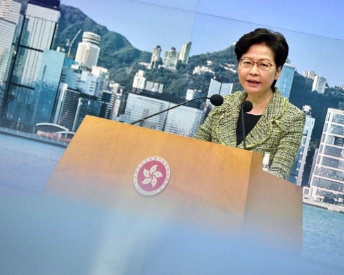 香港民研調查指特首林鄭月娥評分微升。