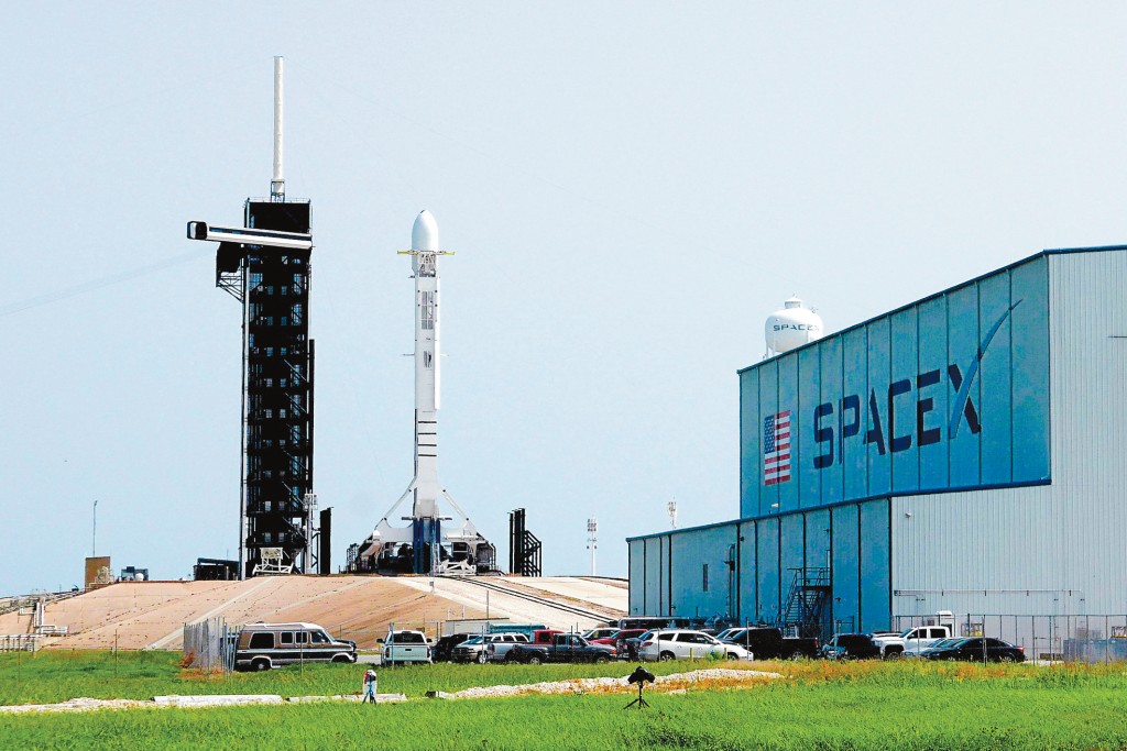 SpaceX一直是首富馬斯克探索外太空的旗艦。據報其將於本月提交上市申請，預計年內正式上市。