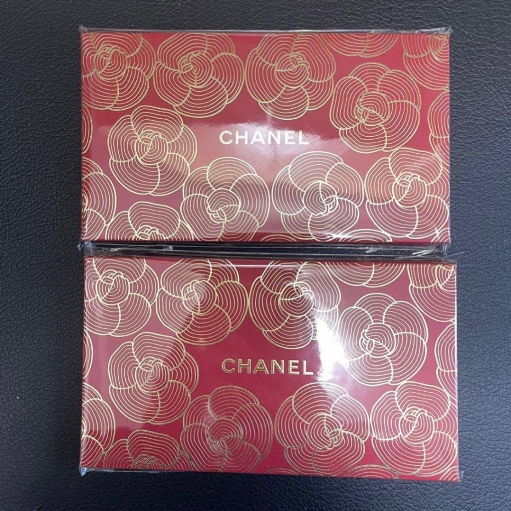 Chanel利是封一套五個/$120、兩套$200。