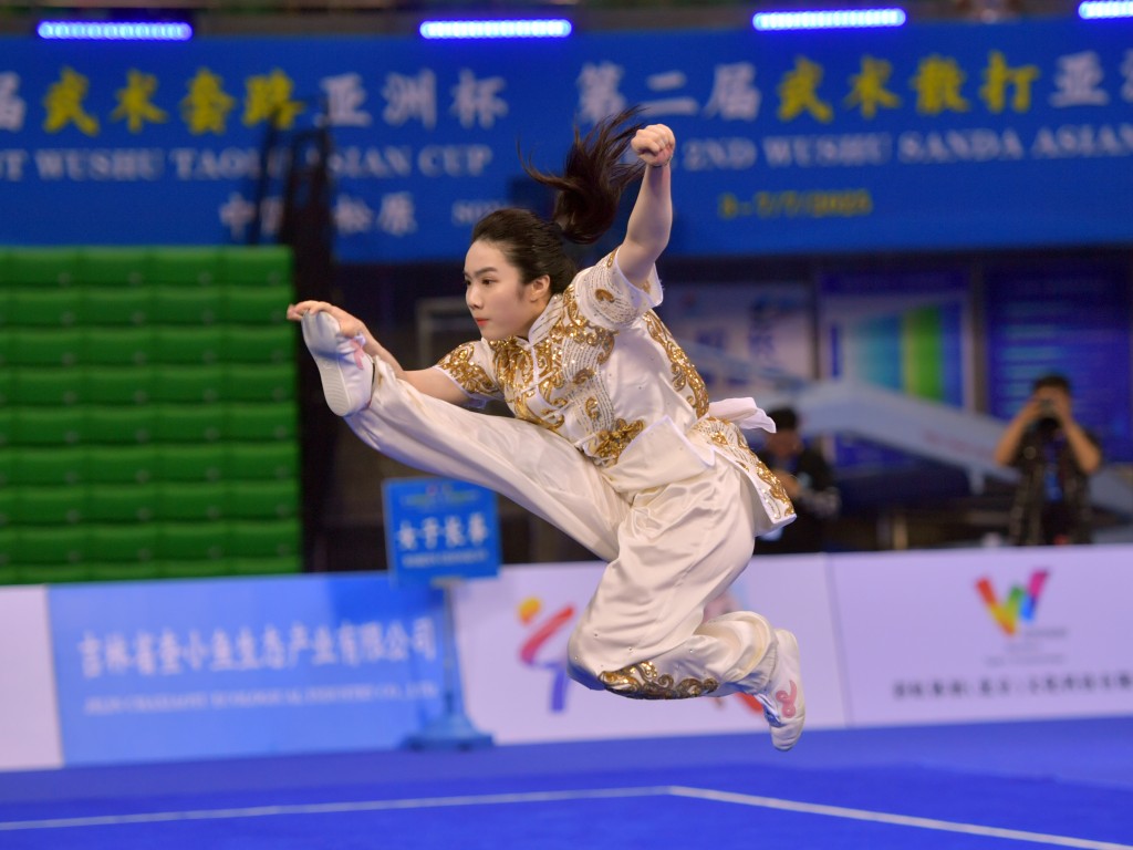 楊子瑩滿意自己在女子刀術和棍術的發揮。中新社