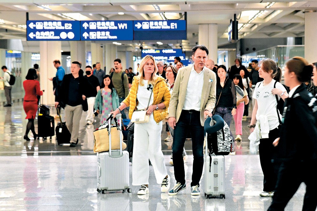 旅發局指今年5月訪港旅客達408萬人次，較去年同期上升兩成。