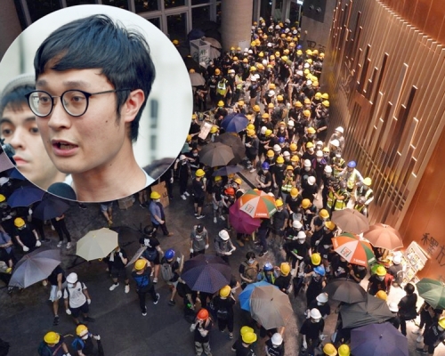 去年7月1日有示威者占领立法会。资料图片