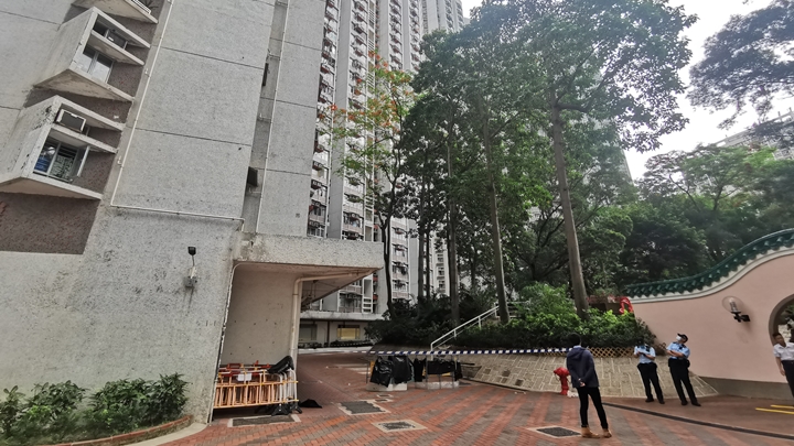 橡園樓男子墮樓死亡。