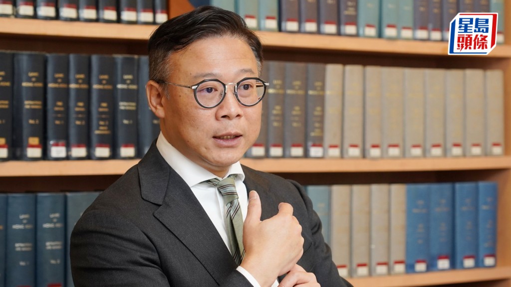 律政司宣布成立出海專業服務專家委員會，由張國鈞任主席。資料圖片