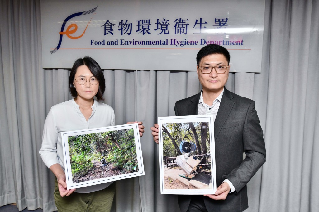 食環署潔淨及防治蟲鼠組高級總監孔世傑(右),左為食環署防治蟲鼠主任主管霍明茵。盧江球攝 食環署潔淨及防治蟲鼠組高級總監孔世傑(右),左為食環署防治蟲鼠主任主管霍明茵。盧江球攝