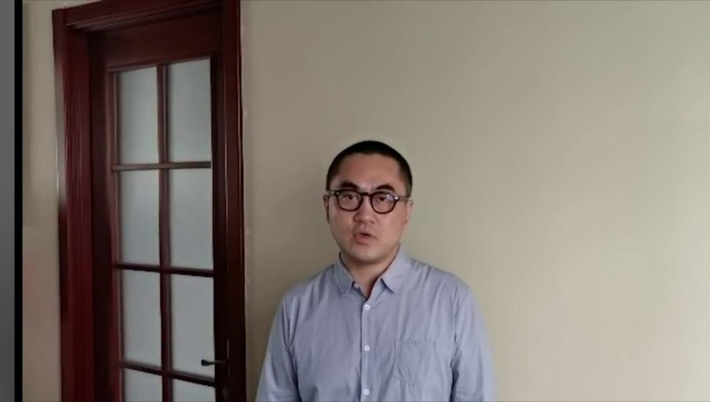 現場播出身在內地的張冀得獎感言。