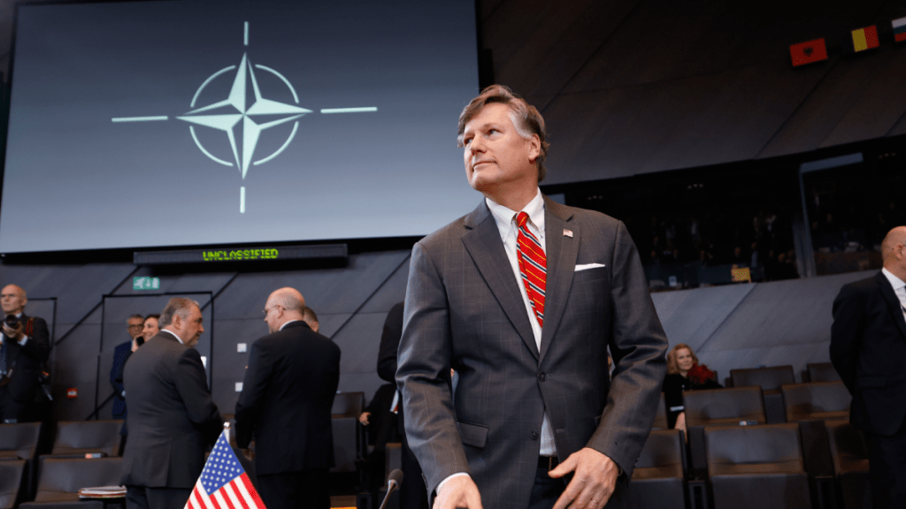 蘭道周三參加北約外長會。美聯社