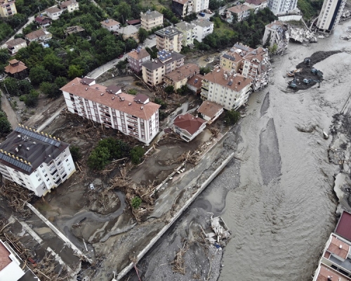 黑海地區暴雨引發水災。AP
