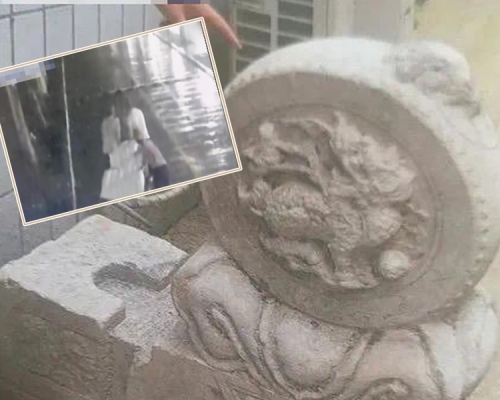 3名賊人推著板車偷走了石鼓。網圖
